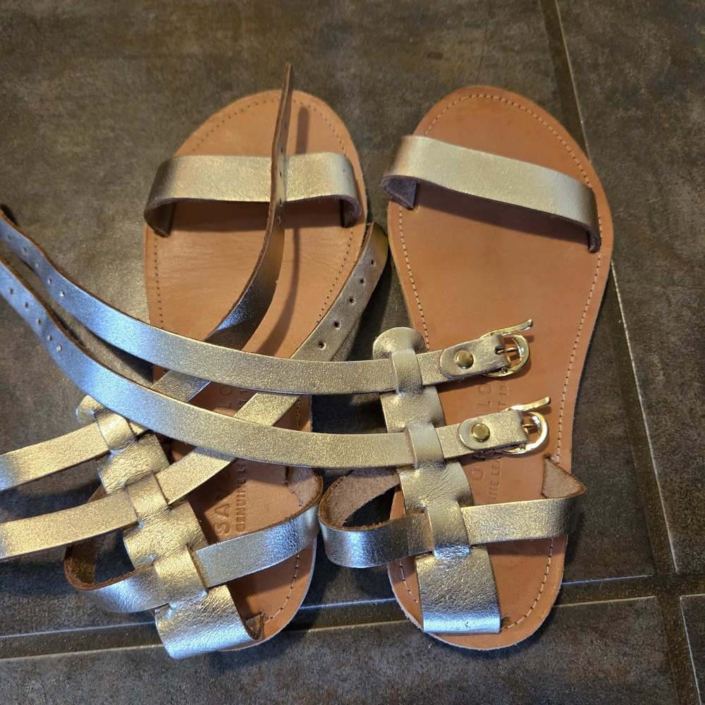Elegant Gold Leather Sandals